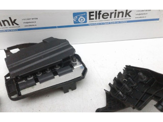 Блок предохранителей  30644755   Volvo XC90    