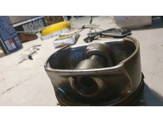 Píst 8370B Mercedes-Benz ML W164 pro naftový motor 3.0