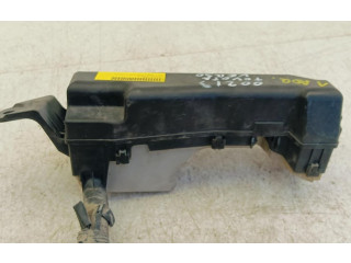 Блок предохранителей    Toyota Corolla Verso E121    