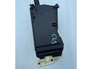 Pojistková skříňka A2125400024 Mercedes-Benz CLS C218 X218 2012