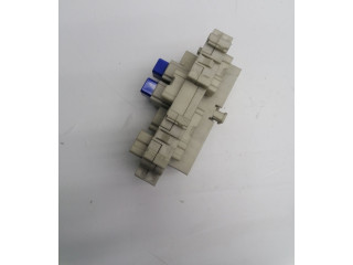   Pojistková skříňka    Nissan Murano Z50 2007