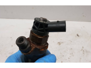 Vstřikovač 8514146 BMW 2 F22 F23 B47D20