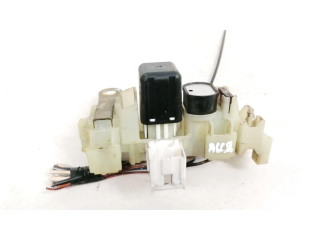 Pojistková skříňka 9098704002, 90987-04002 Toyota Corolla E90 1989