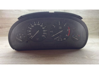 Přístrojová deska BMW 5 E39 1996 8381198