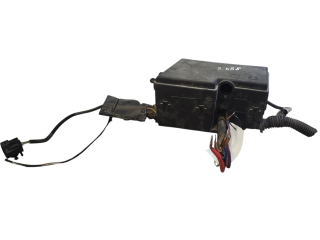 Pojistková skříňka AV6T14A067AB, AV6T14A076AB Ford C-MAX II 2011