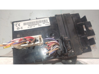 Блок комфорта P8200530976   Renault Trafic II (X83)   