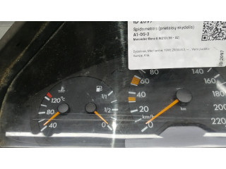 Přístrojová deska Mercedes-Benz E W210 1999 2105401248