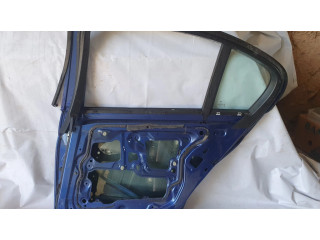 Задняя дверь