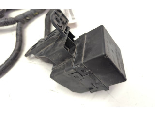 Блок предохранителей  AV1T14K012HDD   Ford B-MAX    