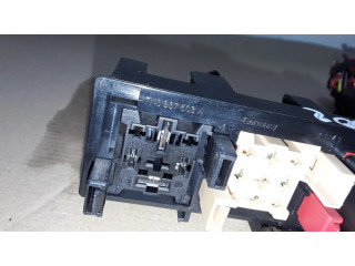 Pojistková skříňka 7N0937503, 7N0937503A Skoda Superb B6 (3T) 2011