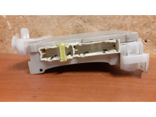 Блок предохранителей 8273047420A, 892 Toyota Prius (XW30)