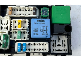 Блок предохранителей 9665492680, 9665492680 Citroen DS4