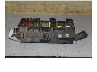 Блок предохранителей Jeep Cherokee XJ