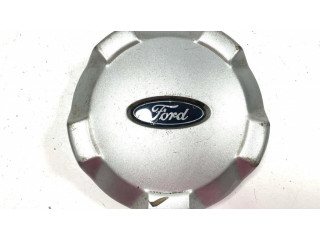 Заводская крышка (крышки) от центрального отверстия колеса