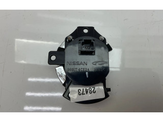 Pojistková skříňka Включатель блокировки дифференциалов 969U74CE2A Nissan X-Trail T32 2016