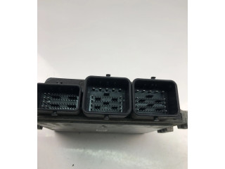 Блок управления двигателем Блок управления 31372489, S180134102D   Volvo V70