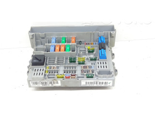 Блок предохранителей 6906613, 106887   BMW 1 E81 E87    
