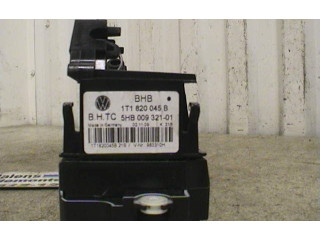 Блок управления климат-контролем 1K0820047HC, 1T1-820-045-B Volkswagen Caddy