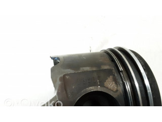 Píst 0840C BMW 1 E81 E87 pro naftový motor 2.0