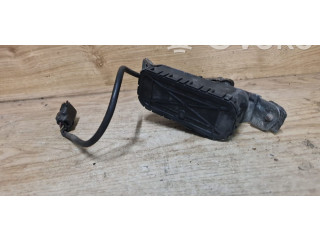 Моторчик стеклоочистителя 0390206218    Volvo V70