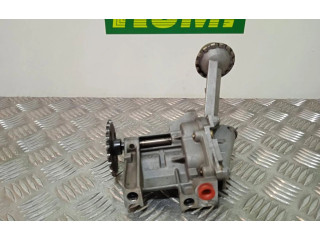 Масляный насос   7700600532  Nissan Micra 