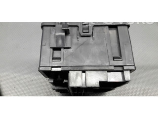 Блок предохранителей 68068355AE   Fiat Freemont    