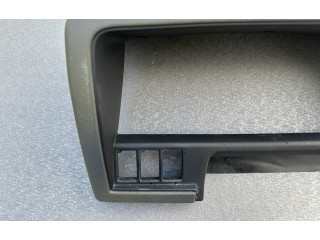 Přístrojová deska Nissan Patrol Y60 1989 6824001J01