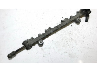 Топливная рампа    Mitsubishi Colt 1.6 