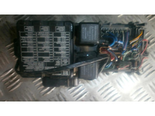 Блок предохранителей mb954196 Mitsubishi Galant