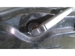 Моторчик заднего дворника     Jeep Liberty