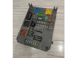 Блок комфорта 9806098680 Citroen C4 II Picasso