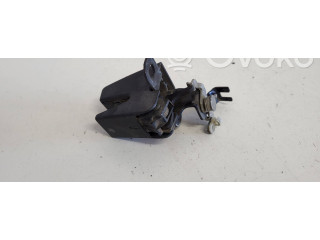 Zámek zadních dveří Volkswagen Caddy 2008