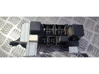 Блок предохранителей Hyundai Sonata