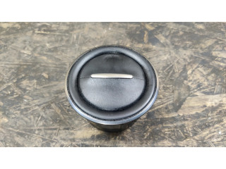 Воздушная решётка окна