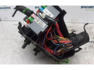 Блок предохранителей K68286175AA, K68282231AA Jeep Compass