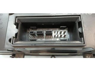 Přístrojová deska  Volkswagen Caddy 2010 1T0920864A  