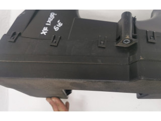 Блок предохранителей  8X2T-14A003-AA   Jaguar XF X250    