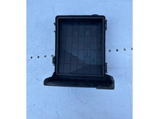 Блок предохранителей  1K0937132, 013949711   Volkswagen Touran I    