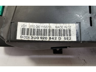 Панель приборов 110080115015, 3U0920842D Skoda Superb B5 (3U)