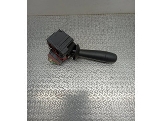 Ручка стеклоочистителей E10670223, 681727472R Dacia Dokker