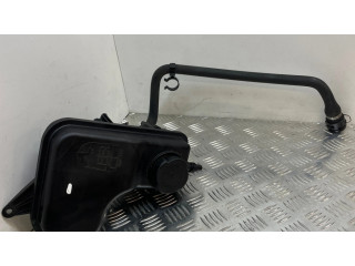 Расширительный бачок охлаждающей жидкости    