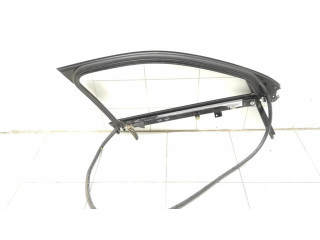 Передняя рамка дверного стекла