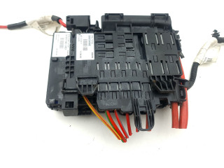 Блок предохранителей 30659092 Volvo S60