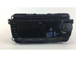 Радио/ проигрыватель CD/DVD / навигация