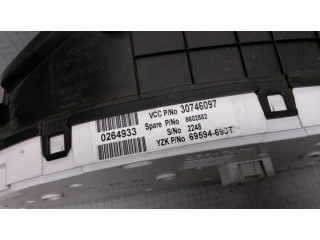 Přístrojová deska Volvo V70 2005 30746097, 8602882