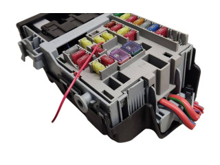 Pojistková skříňka 13222786, 525230582 Opel Zafira C 2016