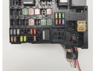 Блок предохранителей 8X2T-14A067-AC Jaguar XF X250