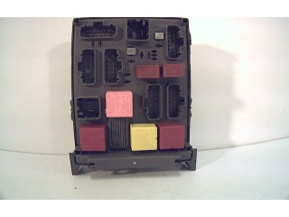 Pojistková skříňka 8200004201E Renault Espace - Grand espace IV 2005