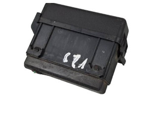 Блок предохранителей 3288YA1 Toyota Corolla Verso AR10