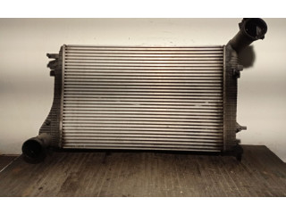 Интеркулер  1K0145803AM   Skoda Octavia Mk2 (1Z) 